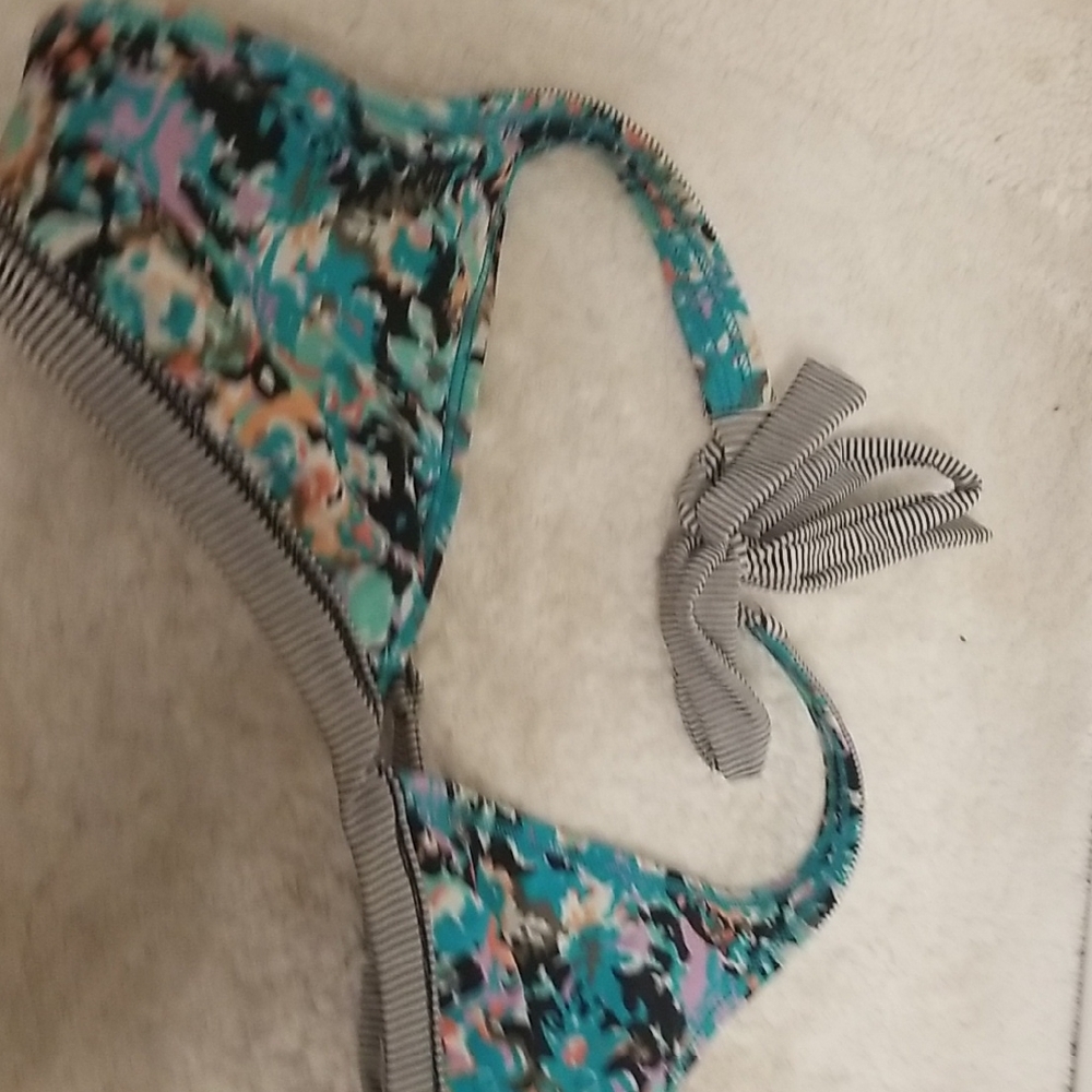 Reversible Bikini Top - Picture 2 of 3